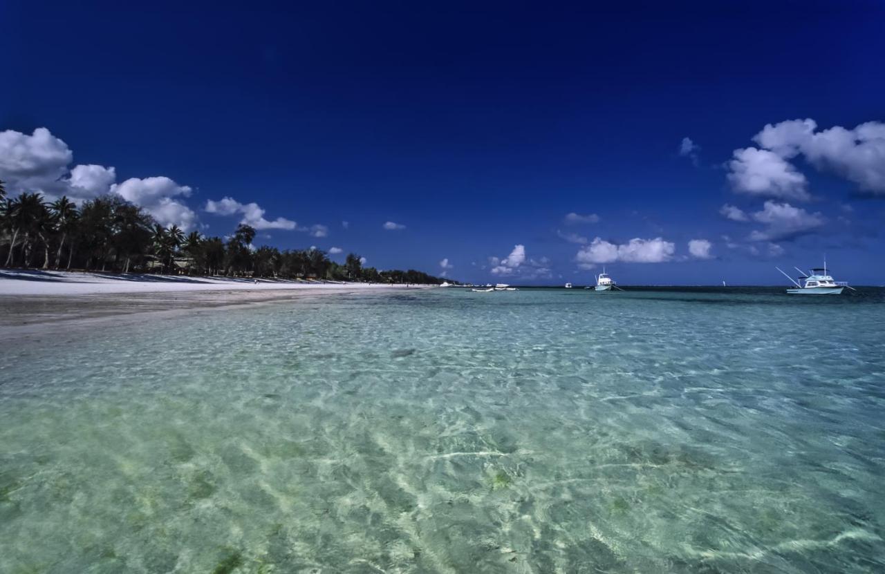 Twiga Beach Resort & Spa Watamu Kültér fotó